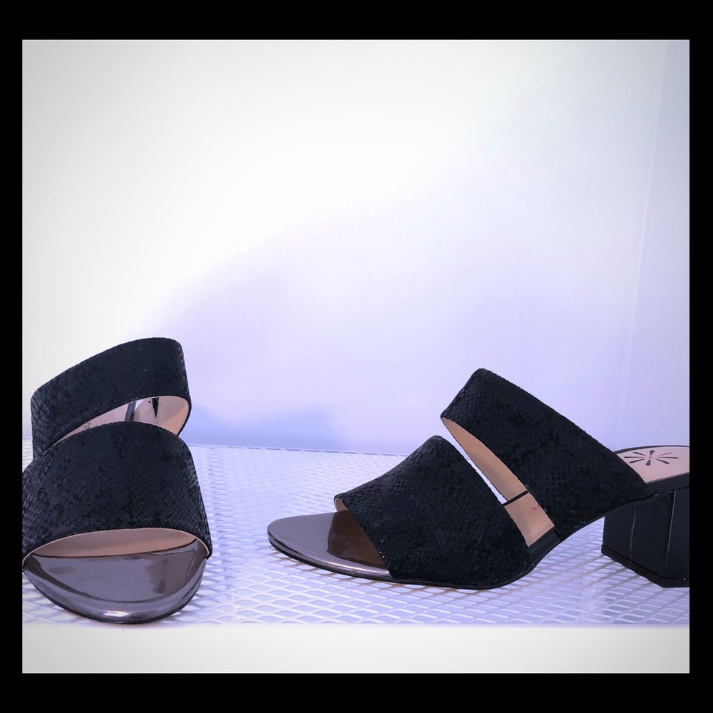 ISAAC MIZRAHI LIVE Sandals